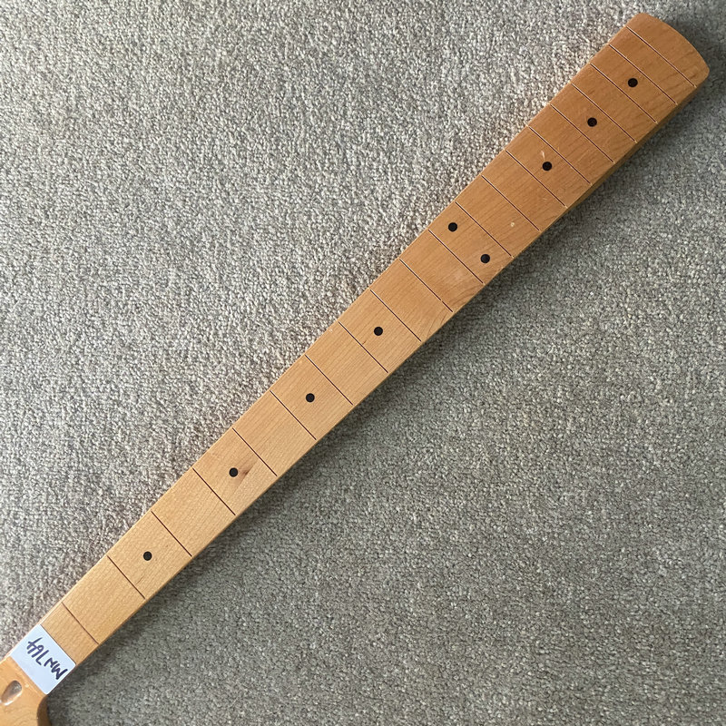 عنق جيتار باس كهربائي MN764 بد - مراجعة Bass Guitar Fretless وسعره