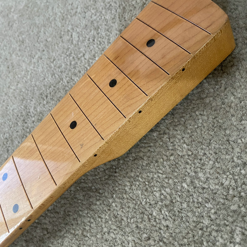 عنق جيتار باس كهربائي MN764 بد - مراجعة Bass Guitar Fretless وسعره